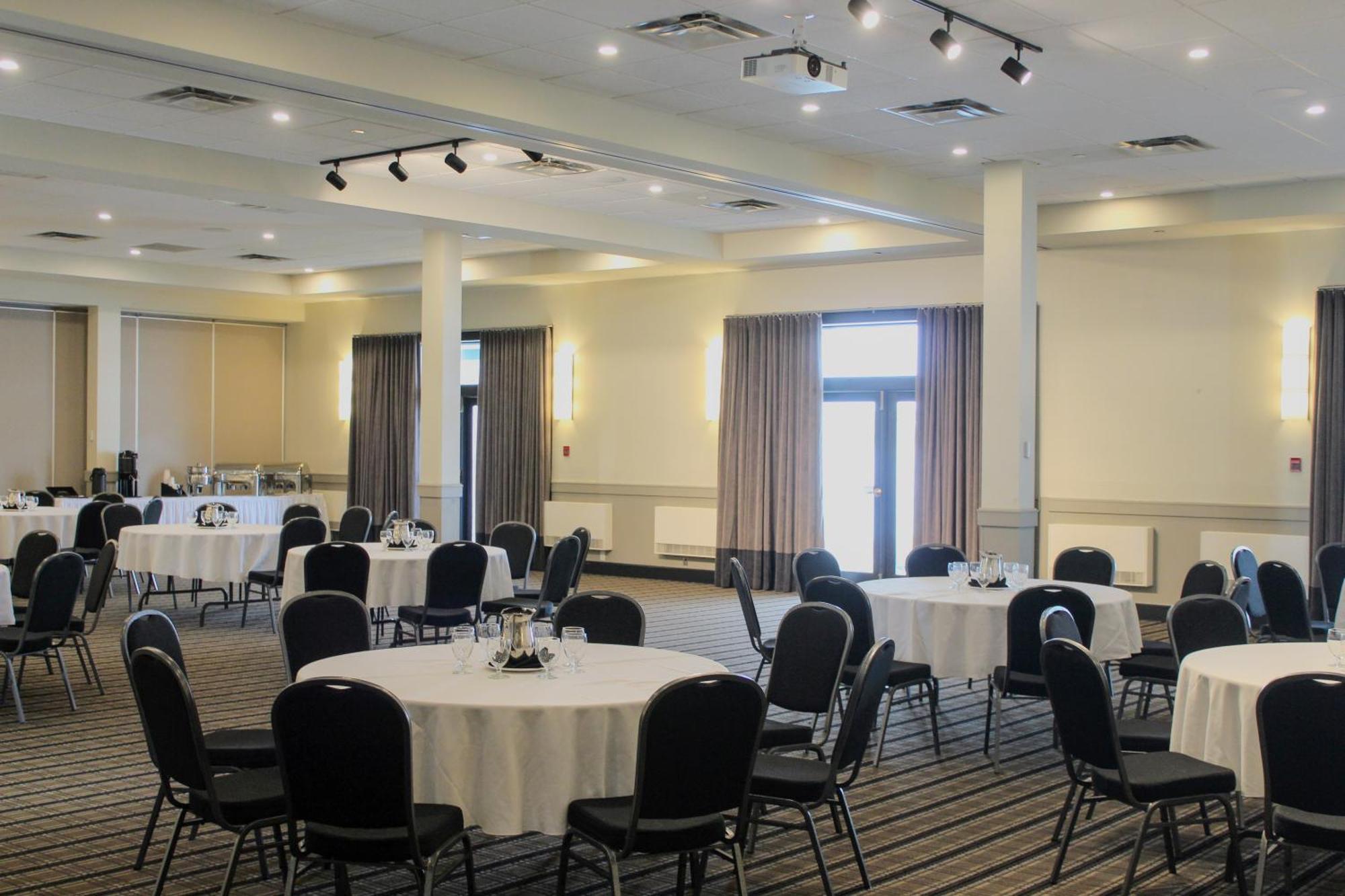 Rodd Miramichi Hotel Exterior photo
